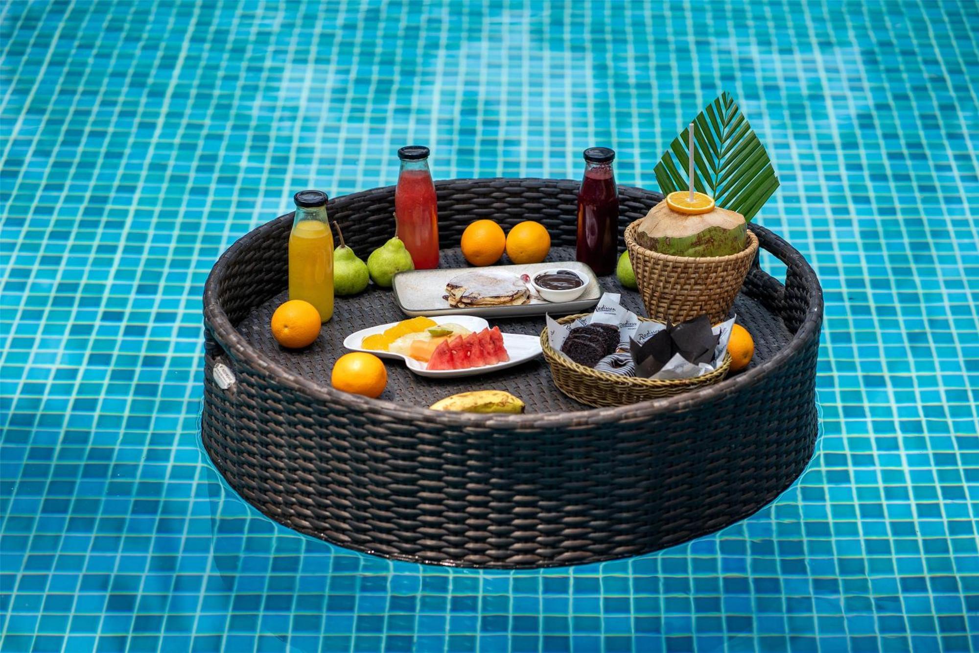 Radisson Goa Candolim Esterno foto