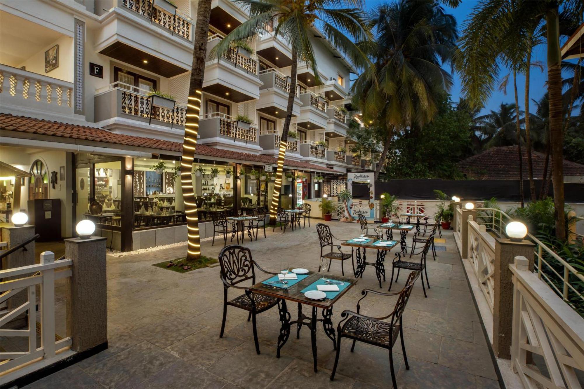 Radisson Goa Candolim Esterno foto
